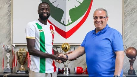 Amedspor, Cheikhou Kouyate'yi renklerine bağladı