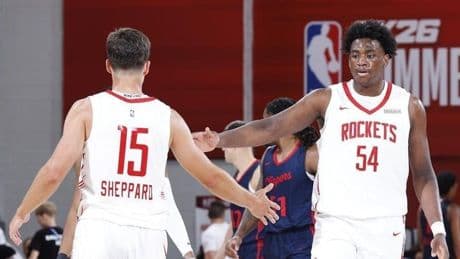 El sorprendente equipo de Great Osobor para su debut profesional
