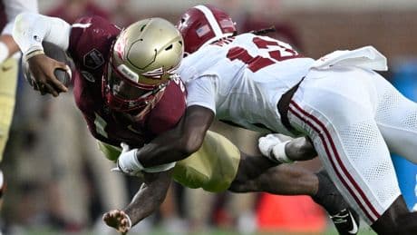 College football latest: AP Top 25 rankings to be released