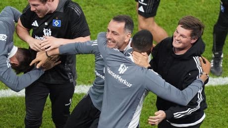 2. Fußball-Bundesliga: Kein Ausflug nach dem Aufstiegskater: HSV strebt nach Titel