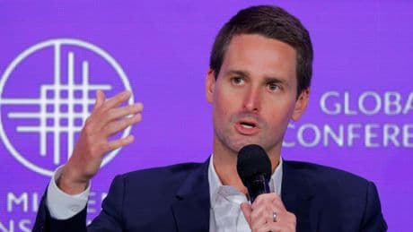 «Le chemin qui nous attend ne sera pas facile» : Evan Spiegel sonne le branle-bas de combat pour redresser Snapchat