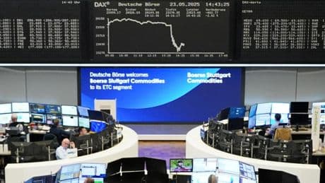 Las bolsas europeas y Wall Street caen con fuerza: Trump amenaza a la UE con aranceles del 50% y a Apple, del 25%
