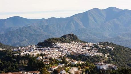 Young climber on Malaga holiday plummeted to death 'after split second mistake'