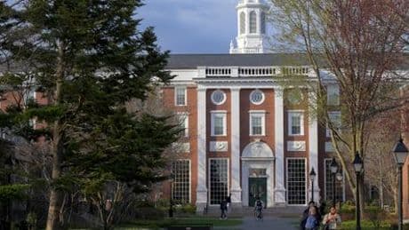 Donald Trump gegen Harvard: Universiät zieht gegen US-Regierung vor Gericht