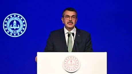 Bakan Tekin'den OECD'nin yayımladığı "Bir Bakışta Eğitim 2025" raporuna ilişkin paylaşım
