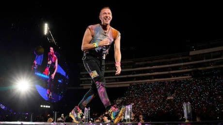 Soziale Netzwerke: Affäre entlarvt? Video von Coldplay-Show geht viral