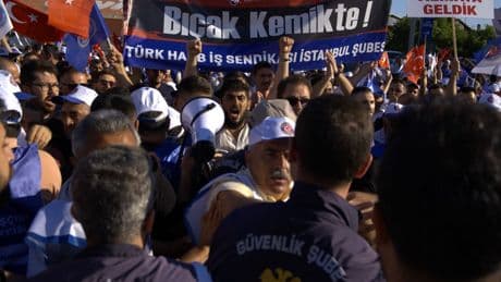Evrensel’in manşeti | Grev, hemen