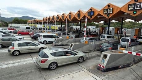 La carretera aporta el 90% de la recaudación fiscal total del transporte en España