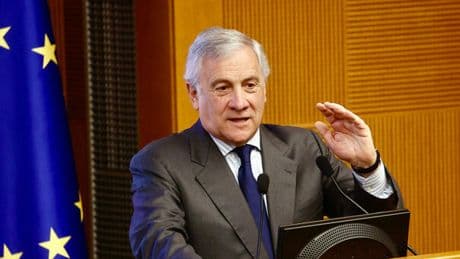 Papa Leone XIV, Tajani: «Una Chiesa che rassicuri. Il mondo deve ascoltarlo: troppi focolai di guerra»