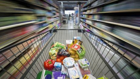 Phänomen Skimpflation: Verbraucherzentrale warnt vor 40 Produkten mit neuen, billigen Zutaten