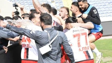 Eskişehirspor, 3. Lig'e yükseldi!