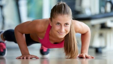 Flexiones, el ejercicio que siempre dejamos de lado y podría definir tu tren superior