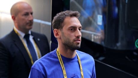 "Hakan Çalhanoğlu gitmek istediğini berberine anlatıyorsa zaten gitmiştir"