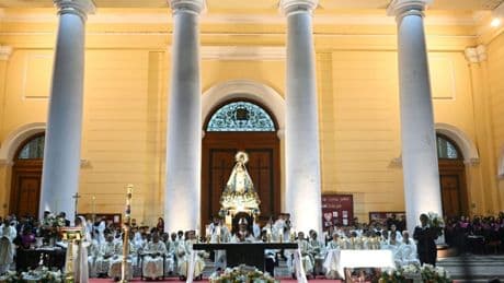 Tausende Gläubige ehren Papst Leo XIV. in Peru bei Messe an seinem früheren Bischofssitz