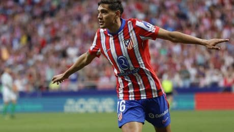 Asaltan con pistolas a la familia de Nahuel Molina, jugador del Atlético: "Pensaba que me matarían"