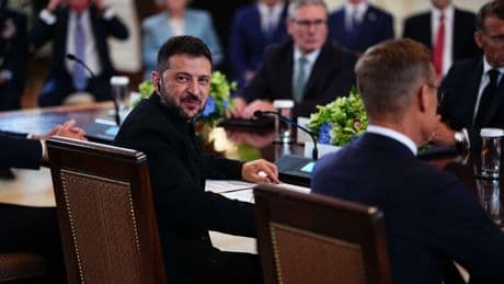 Guerre en Ukraine : 18 morts à Kiev, les Européens convoquent l’ambassadeur russe et exigent des garanties de sécurité