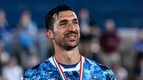 Un jugador de la Sampdoria le salva la vida a una turista acuchillada diez veces: "Sangraba por la cabeza"
