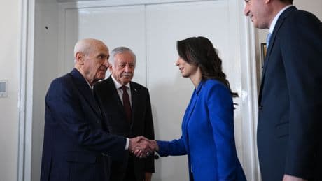 DEM Parti Eş Başkanları Bahçeli'yi ziyaret etti: PKK'nin fesih kararı, Meclis komisyonu ve anayasa konuşuldu