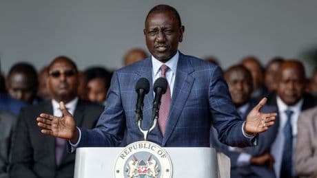 Kenya: le président William Ruto visé par un jet de chaussure lors d'un rassemblement
