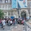 Plus de 350 migrants, dont une centaine d'enfants, évacués du parvis de l'Hôtel de ville de Paris