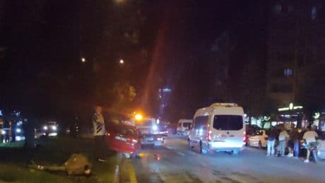 Alkollü sürücünün kullandığı otomobil, yayalara çarptı: 1 ölü, 2 yaralı