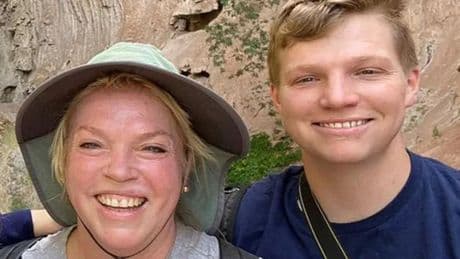Sister Wives airs moment Meri Brown learned about Garrison’s death while filming
