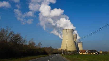 L’électricité nucléaire d’EDF séduit le champion français des data centers