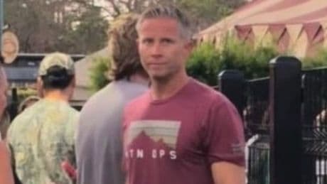 Racist kicked out of Knott's Berry Farm for hurling slur at fellow theme park guest