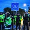 „Keine rechtliche Grundlage“ : Dobrindt kritisiert „Bürgerwehr“ an deutsch-niederländischer Grenze