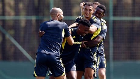 Fenerbahçe'de kamp kadrosu açıklandı! 2 isim riske edilmedi