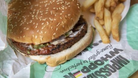 Manque de transparence des fast-foods: "La réglementation européenne complètement obsolète", tacle l'UFC-Que choisir
