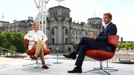 Liveblog Bundespolitik: Lautstarke Proteste stören ARD-Sommerinterview mit Alice Weidel