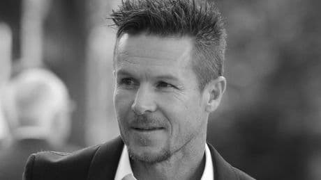 Felix Baumgartner: Extremsportler Felix Baumgartner starb wohl beim Aufprall