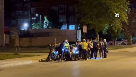 Ehliyetsiz motosiklet sürücüsü ile annesine 37 bin lira ceza