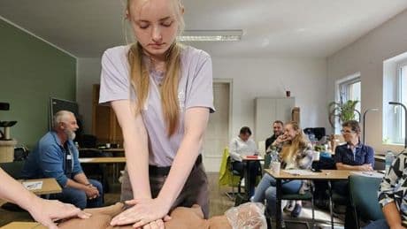 Notfälle bei Tieren: Herz-Druck-Massage beim Hund will gelernt sein