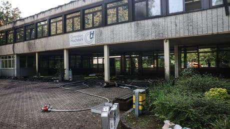 Übergangslösung: 1.200 Schüler pendeln nach Brand in Nachbarstadt