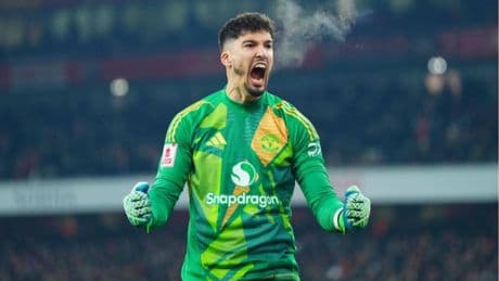 Manchester United kalecisi Altay Bayındır'dan zafer kurtarışı: Kalesinde devleşti