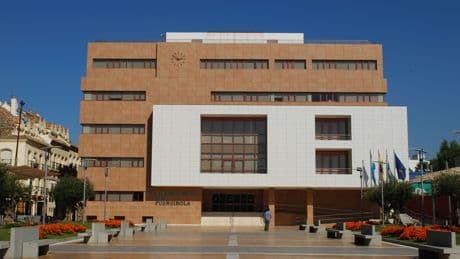 Aumenta la contratación de detectives privados para vigilar a los funcionarios