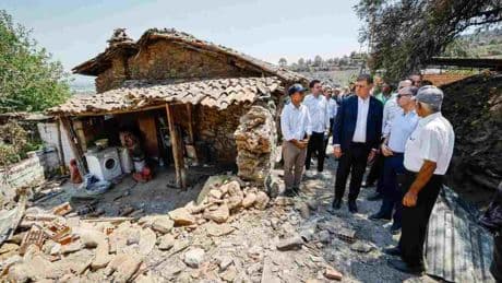 Büyükşehir’den önemli karar: Yangın mağdurları yıl sonuna kadar suya ücret ödemeyecek