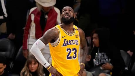Nach plötzlichem Playoff-Aus - Lebron James äußert sich zu Davis-Abgang