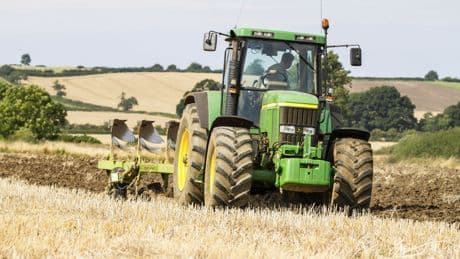 Agricultura, comercio y manufacturas, los sectores más castigados por el alza de costes