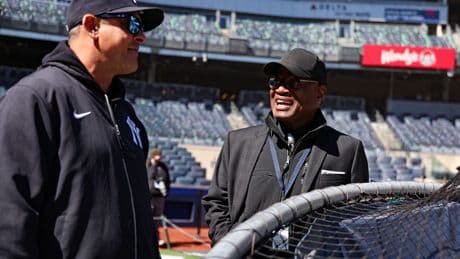 Yankees announcer Dave Sims fires back at Boomer Esiason over games he ‘blew off’