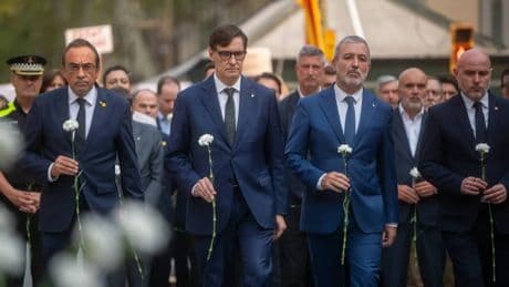 Barcelona homenajea a las víctimas del atentado del 17A en su octavo aniversario