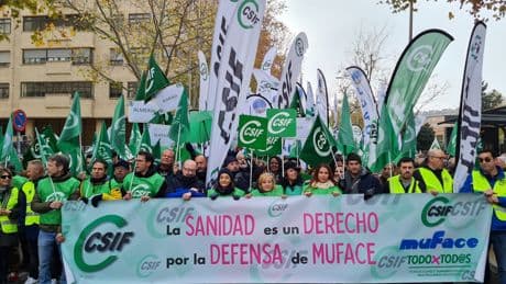 Los funcionarios temen una nueva jugarreta de Sánchez con Muface: convertirlos en asegurados &quot;de segunda&quot;