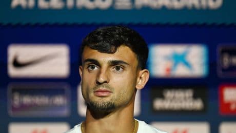 El Atlético cierra sus presentaciones con Pubill y su polivalencia a "jugar donde Simeone pida" y con Hancko y su "amor al club"