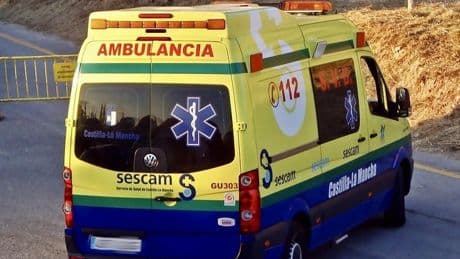Cinco muertos al chocar frontalmente dos vehículos en Cuenca