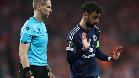 Bruno Fernandes, a un periodista del Athletic de 'El Chiringuito': «¿Te sabes las reglas? Te explico»