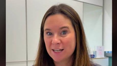 Almudena, odontóloga: "Si tenemos gingivitis es importante mejorar muchísimo los hábitos de higiene"