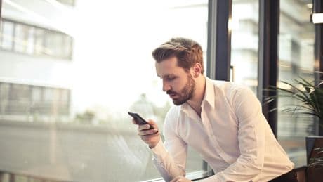 ¿Cómo protegerte en internet? Santander te ayuda a blindar tus contraseñas