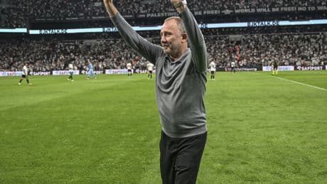 Beşiktaş sil baştan!